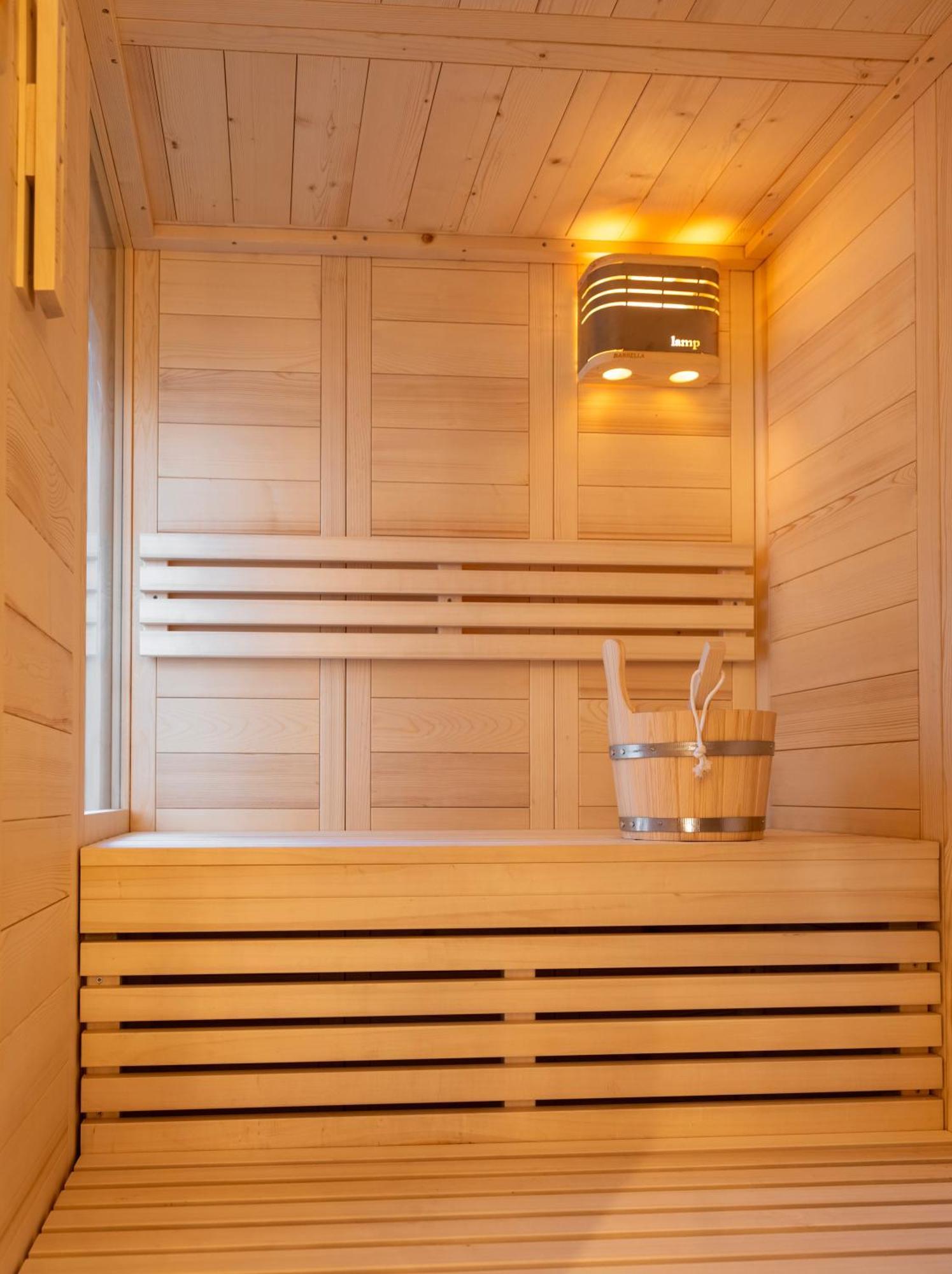 Derouse Eva Suite Jacuzzi & Sauna Athen Eksteriør bilde